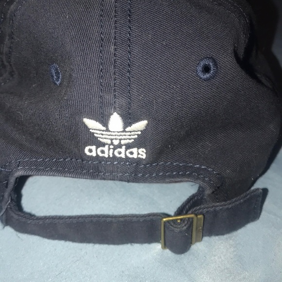 Adidas hat - Picture 2 of 2
